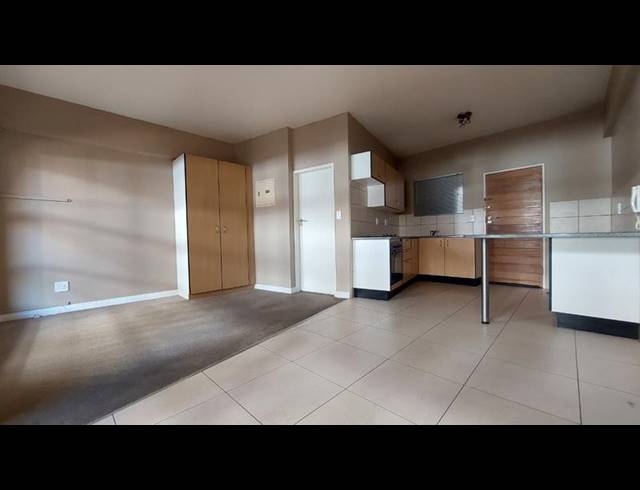 1 BEDROOM PROPERTY TO RENT IN BRAAMFONTEIN